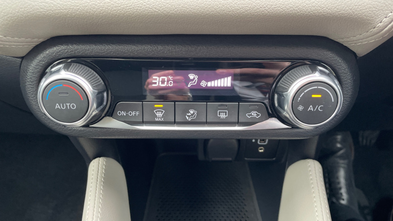 Nissan Micra 0.9 IG-T Tekna 5dr Petrol Hatchback